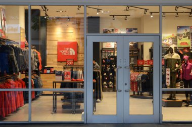 Genting Highlands, Malezya - 03 Aralık 2018: Genting Highlands Premium Outlet, Malezya, Kuzey Yüz çıkış. Kuzey Yüz, Inc bir Amerikan açık ürün şirketidir