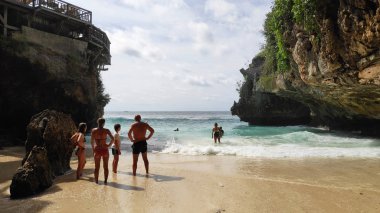 Bali, Endonezya-14 Şubat, 2019: güzel gizli Suluban Beach, sadece düşük gelgit sırasında erişilebilir görünüm