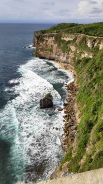 Cliff Uluwatu Tapınağı'nda veya Pura Luhur Uluwatu