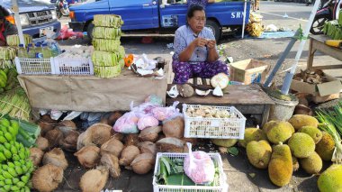 Görünümü ana Ubud pazarda Bali ticari faaliyetlerin
