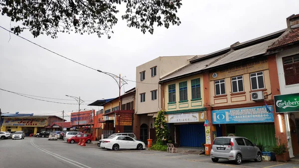 Vue des vieilles maisons de commerce à Kuala Selangor, Malaisie . — Photo