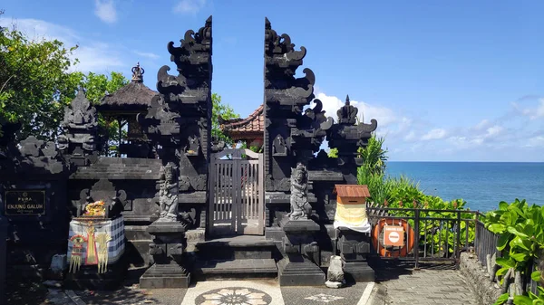 Tradycyjny hinduski Balijski brama Enjung Galuh Temple na Bali, — Zdjęcie stockowe