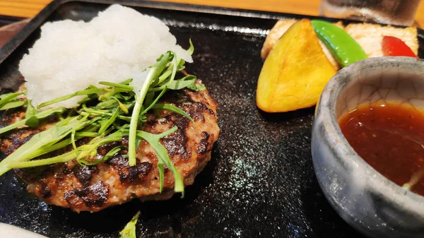 Hamburger vlees in Japanse stijl — Stockfoto