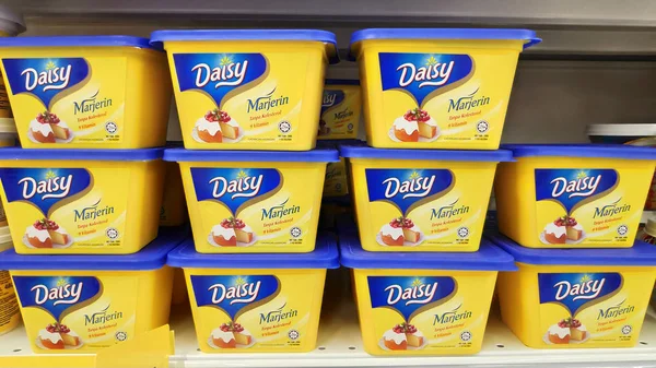 Margarina marca DAISY vendido no mercado local — Fotografia de Stock