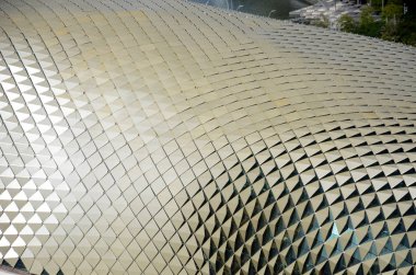 Singapur şehri ile koyda Esplanade tiyatrolar