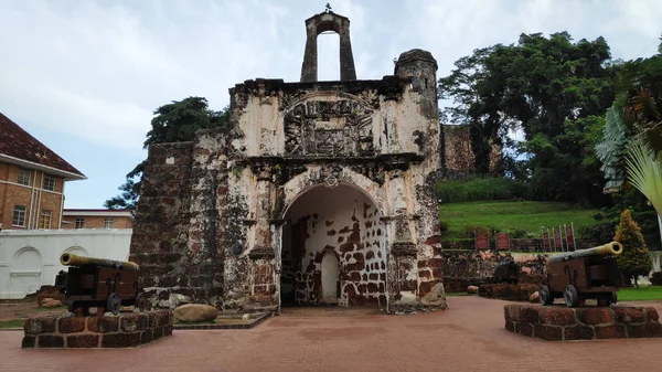 Porta de Santiago, vestiges du fortre portugais A Famosa — Photo