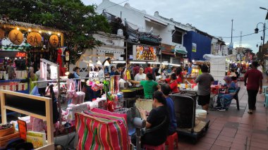 Jonker Street, Melaka'da bulunan gece pazarı.
