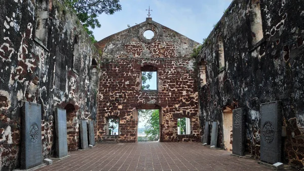 Piedras dentro de la iglesia de San Pablo en Melaka — Foto de Stock