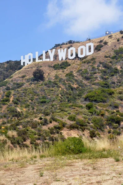 Célèbre enseigne hollywoodienne à Los Angeles, Californie . — Photo
