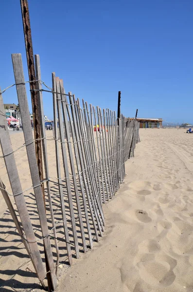 Napsütéses időjárás a strandon Santa Monica, CA — Stock Fotó