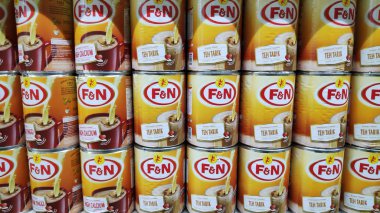 F&N tam kremalı yoğuşmalı yoğunlaştırılmış süt mağazada satılıyor 