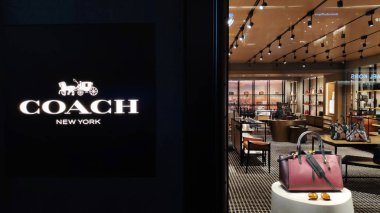 Vivocity, Singapur'daki Coach mağazasına giriş