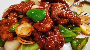 Tatlı ve ekşi domuz kaburga