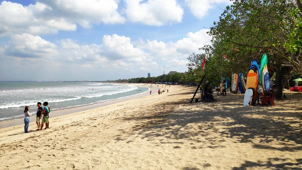 Vista de la playa de Kuta por la mañana —  Fotos de Stock