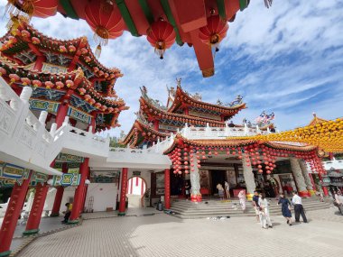 Kuala Lumpur, Malezya-15 Ağustos 2025: Thean Hou Tapınağı Kuala Lumpur, Malezya. Tapınak, Çin deniz tanrıçası Mazu 'ya adanmış altı katlı bir tapınaktır.