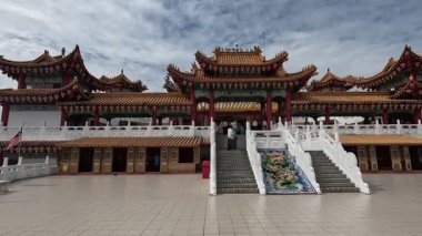 Kuala Lumpur, Malezya-15 Ağustos 2025: Thean Hou Tapınağı Kuala Lumpur, Malezya. Tapınak, Çin deniz tanrıçası Mazu 'ya adanmış altı katlı bir tapınaktır.