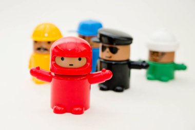 Farklı mesleklerden oyuncak heykelcikler koleksiyonu..