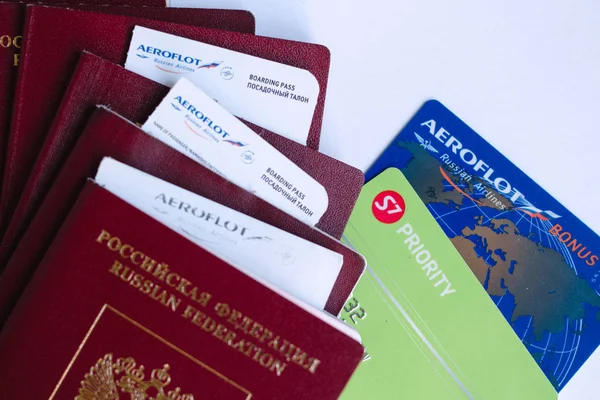 Moscú Rusia 2018 Pasaportes Rusos Una Tarjeta Embarque Tarjetas Bonificación — Foto de Stock