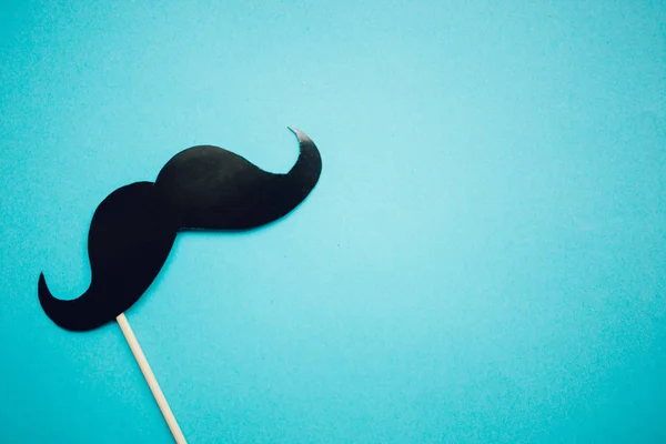 Papel Bigote Sobre Fondo Azul Conciencia Del Cáncer Próstata Hombres —  Fotos de Stock