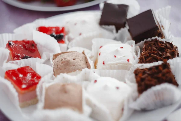 Assorted Desserts Plate Strawberry Chocolate Cakes — Stock Photo, Image