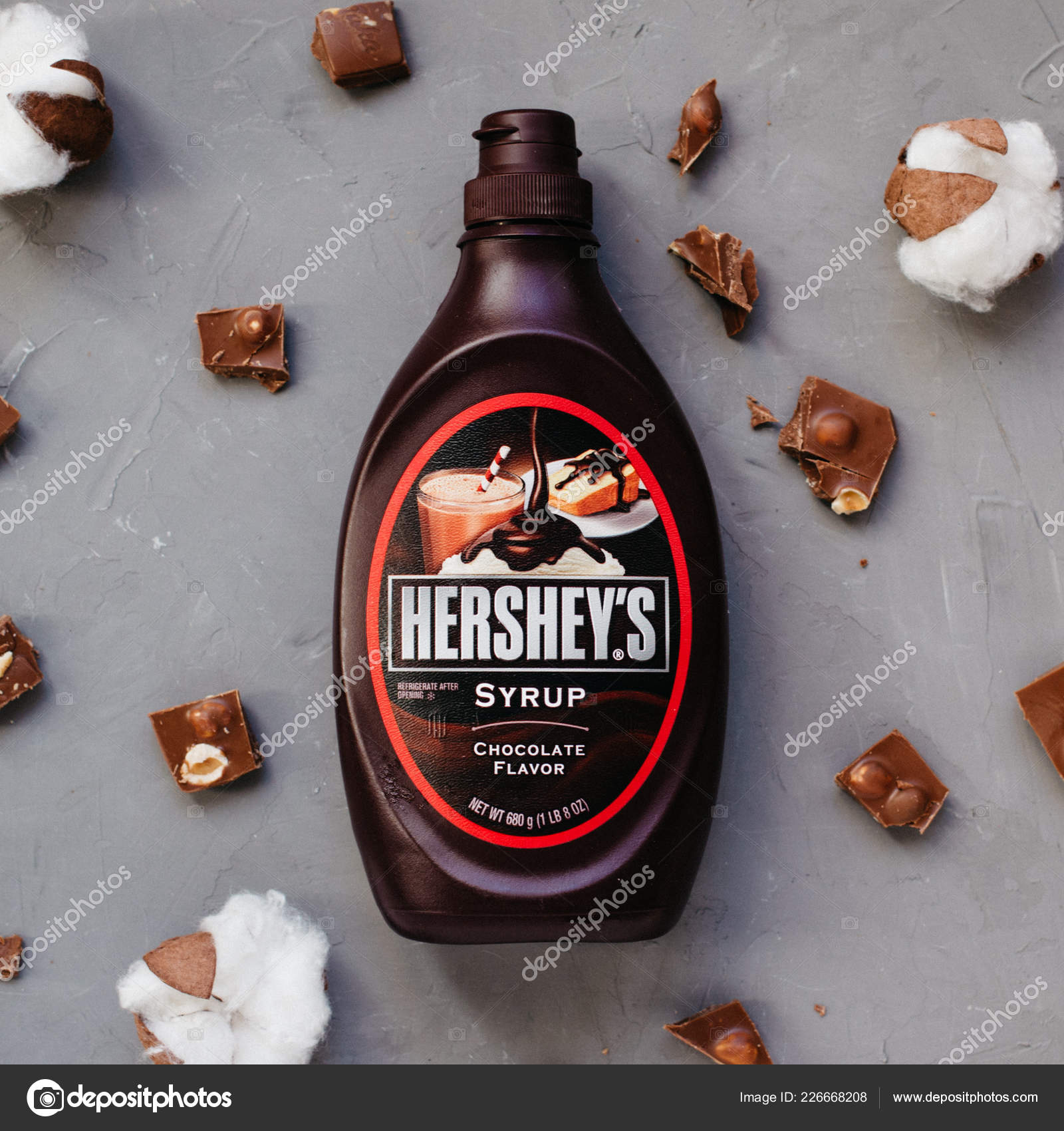 Hershey Syrup Chocolate Stok Foto, Hershey Syrup Chocolate Gambar Bebas  Royalti | Depositphotos®