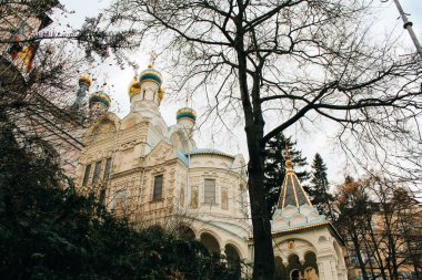 Karlovy Vary - 04 01 2013: Görünümünü sokaklarda Karlsbad, Çek Cumhuriyeti. Bina ve yapılar