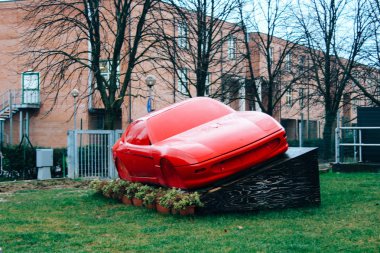 Maranello, İtalya - 03 26 2013: Maranello sokaklarında görünümünü.