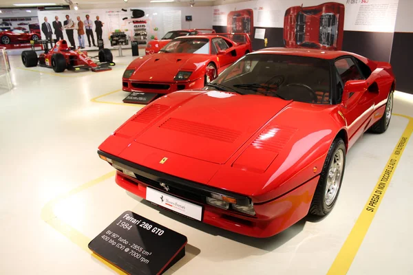 Маранелло, Италия - 03 26 2013: в музее экспонируется спортивный автомобиль Ferrari — стоковое фото