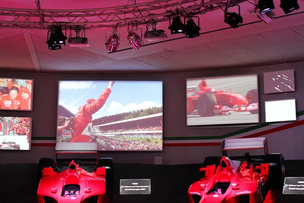 Maranello, Itália - 03 26 2013: museu exibe carros esportivos Ferrari no museu — Fotografia de Stock