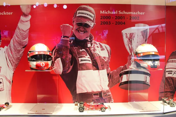 Maranello, italien - 26.03.2013: museum ausstellung eines sportwagen ferrari im museum — Stockfoto