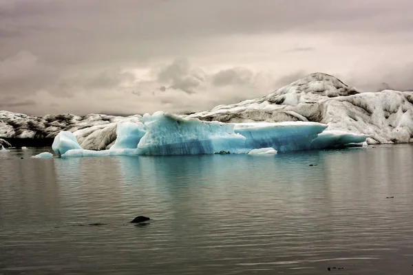 冰岛的 Jokulsarlon 冰川泻湖 — 图库照片