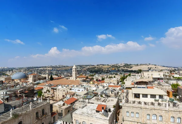 Vista panorámica de Jerusalén con Cúpula de la roca y Monte del Templo desde el Monte de los Olivos — Foto de Stock