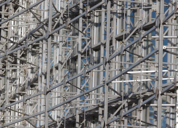 Modern alışveriş merkezi, Saint-Petersburg cephe tasarımı