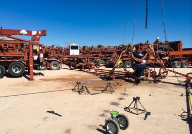 Yeni de perfore silah bıçaklama tel