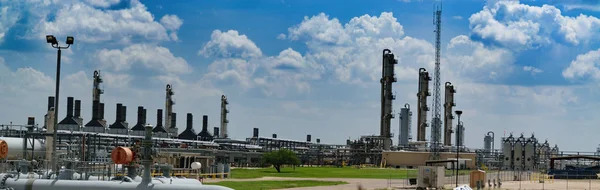 Petrol ve gaz kartal Ford tesiste toplama