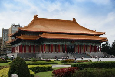 Chiang Kai Shek Memorial ha yanında Tayvan Ulusal müzik salonu