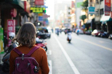 Scooter Mo arasında Tayvan Taipei sokakları yürüyüş yaya
