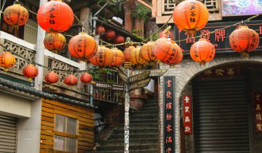 Juifen kırsalında bağlıyordun 