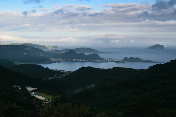 Bahía Debajo Juifen Hillside City — Foto de Stock