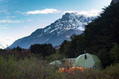Torres del Paine Ulusal Parkı 'ndaki Refugio Kampı, Patagonya Ch