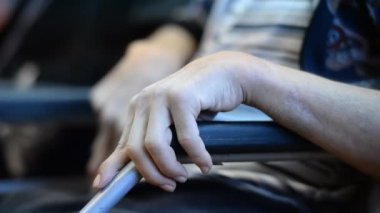 Huzurevi Yaşlı ve özürlü yaşlı el. Yakın çekim