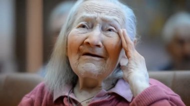 Ufa, Rusya Federasyonu - Nisan 18: Yaşlılar bir bakım evinde. Ufa, Rusya yakın çekim üzerinde 14 Nisan 2018.