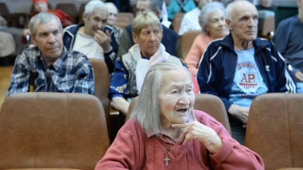 Ufa Rusia Abr Personas Mayores Asilo Ancianos Acercamiento Abril 2018 — Vídeo de stock