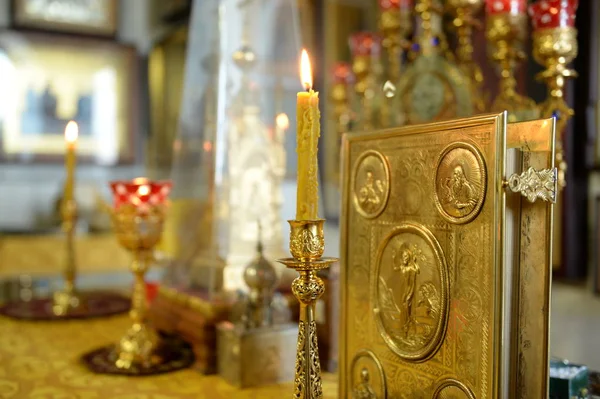 Evangelium Trůn Ruská Pravoslavná Církev — Stock fotografie