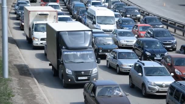 Ufa Juli Stau Auf Der Autobahn Ein Heißer Sommertag Juli — Stockvideo