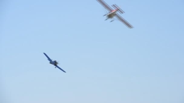 Ufa Russland Mai Leichtes Flugzeug Flug Kamera Auf Der Tragfläche — Stockvideo