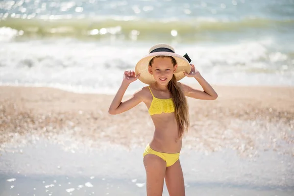 Young Woman Bikini Girl Hat Beautiful Girl Long Hair Yellow — Stock Photo, Image