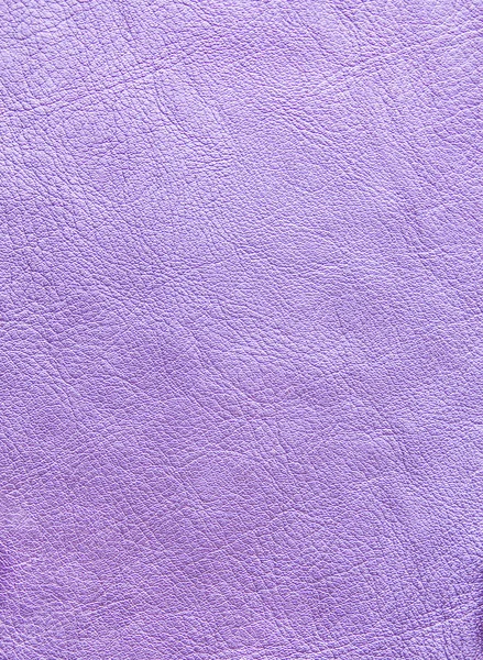 光の明るい紫色の天然皮革肌の質感 — ストック写真