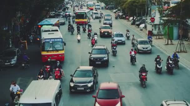 ถนนที่ได้รับการชื่นชมในฮานอย, ชั่วโมงเร่งด่วนยุ่ง, โครงสร้างพื้นฐาน, การขนส่ง, เวียดนาม — วีดีโอสต็อก