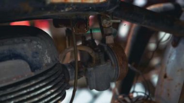 Motosiklet paslı motoryakın çekim